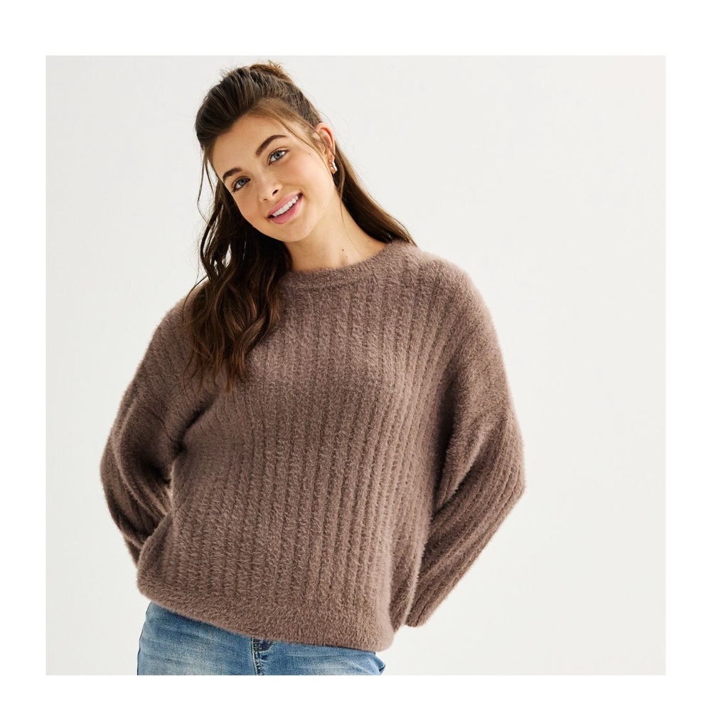 SO Ribbed Crew Neck Sweater in "Benji Brown"